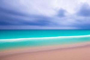 mooi tropisch strand met blauw oceaan. wit zand tropisch paradijs strand achtergrond zomer vakantie concept. foto