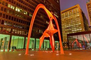 flamingo beeldhouwwerk - federaal plein - chicago, Verenigde Staten van Amerika, 2022 foto