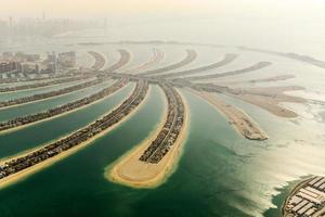 de kunstmatig jumeirah palm eiland Aan zee, dubai, Verenigde Arabisch emiraten foto