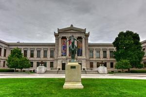 Boston, Massachusetts - september 5, 2016 - Boston museum van prima kunst facade met de in beroep gaan naar de Super goed geest monument. de museum van prima kunsten is de vierde grootste museum in de Verenigde staten. foto