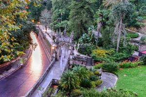 paleis quinta da regaleira is een landgoed gelegen in de buurt de historisch centrum van sintra, Portugal. het is geclassificeerd net zo een wereld erfgoed plaats door UNESCO binnen de cultureel landschap van sintra foto