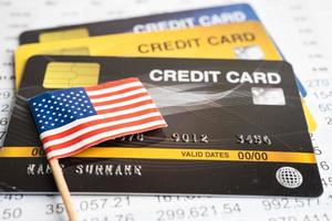 Verenigde Staten van Amerika Amerika vlag Aan credit kaart. financiën ontwikkeling, bank account, statistieken, investering uitwisseling economie. foto