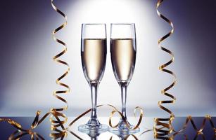 oudejaarsavond viering achtergrond met champagne foto
