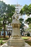 monument naar miguel de cervantes in havanna, Cuba, 2022 foto