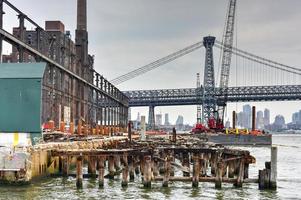 Manhattan horizon van willemsburg, Brooklyn foto