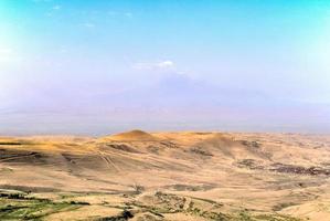 panoramisch berg visie van jrvezh Woud park in Armenië. foto
