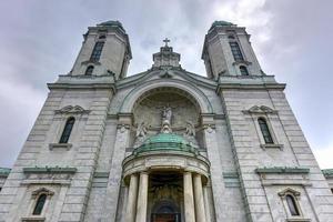 de onze dame van zege basiliek. het is een Katholiek parochie kerk en nationaal altaar in gebrek aan, nieuw york. foto