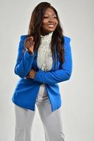 zelfverzekerd volwassen Afrikaanse Amerikaans zakenvrouw foto