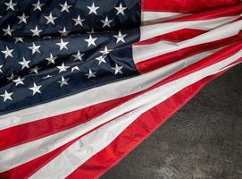 gelukkig Amerikaans onafhankelijkheid dag Aan juli 4, een nationaal staat patriottisch vakantie. vlag van de Verenigde staten. kopiëren ruimte foto