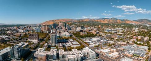 antenne panoramisch visie van de zout meer stad horizon Utah foto