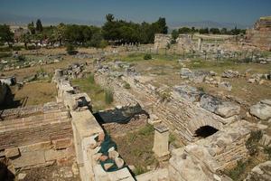 hierapolis oude stad in pamukkale, denizli, turkiye foto