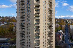 visie van een hoogbouw appartement gebouw in jonkers, nieuw york, 2022 foto