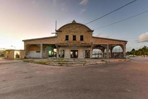 haven van Havana gebouw in de buurt van regla in Cuba. foto