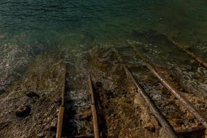 turkoois wateren in es portitxol, ibiza, Spanje. verborgen baai Aan de eiland van ibiza, in sant joan de labritja. foto