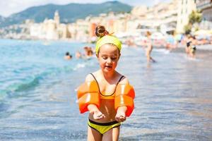 kust van ligurië, strand in camogli door Genua, Italië foto