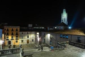 Girona oud stad Bij nacht foto