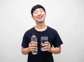 jong Mens voelt vers na drinken Waterman mooi zo gezond Holding water foto