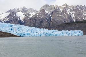 afbeelding van gletsjer grijs in de Torres del paine nationaal park in Patagonië foto