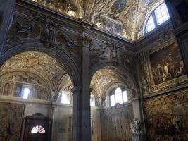 de kerstman Maria maggiore kerk in bergamo, Italië, 2022 foto