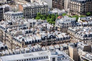 Parijs daken en gebouw uitzicht op de stad foto