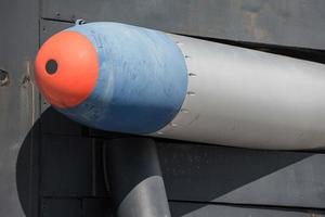 onderzeeër torpedo- detail klaar voor lancering foto