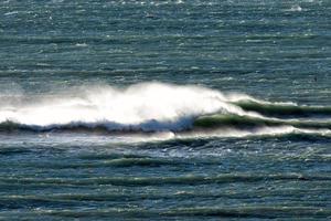 atlantic oceaan golven in Patagonië foto