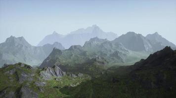rotsachtig berg landschap van dolomieten Alpen foto