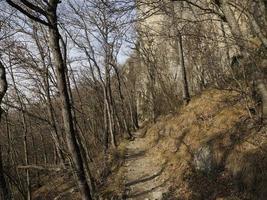 bismantova steen een rots vorming in de toscaans-emiliaans Apennijnen foto