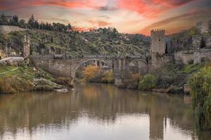 toledo visie van de middeleeuws oud dorp, Spanje foto
