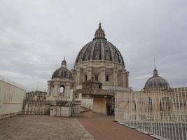 heilige peter basiliek Rome visie van op het dak koepel detail foto