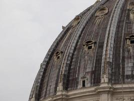 heilige peter basiliek Rome visie van op het dak koepel detail foto