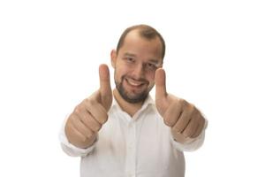mannetje hand- tonen duimen omhoog teken tegen wit achtergrond foto