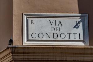 via dei condotti boodschappen doen Rome straat teken foto