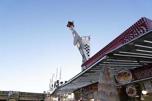 Genua, Italië - december, 9 2018 - traditioneel Kerstmis luna park pret eerlijk is geopend foto