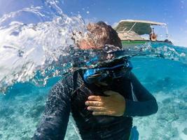 snorkelen in Polynesië tropisch kristal wateren foto