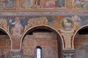 pomposa, Italië - oktober 9 2016 - pomposa kerk abdij foto