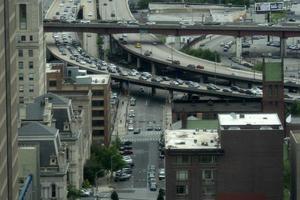 baltimore, Verenigde Staten van Amerika - april 25 2019 - stad- verkeer jam in stormloop uur foto