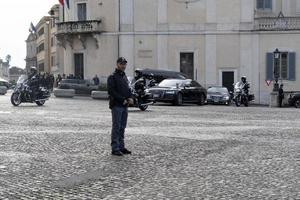 Rome, Italië. november 22 2019 - president sergio mattarella aankomen Bij quirinale gebouw foto