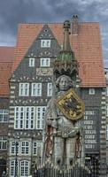 roland Bremen reusachtig steen standbeeld foto