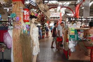 Tahiti, Frans Polynesië - augustus 4 2018 - papetee traditioneel markt foto