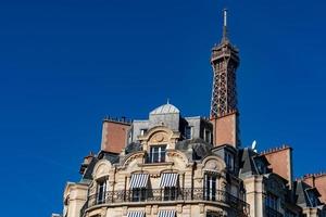 tour eiffel Parijs toren symbool dichtbij omhoog detail foto