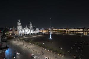 Mexico stad zocalo hoofd plaats Bij nacht foto