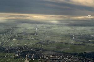 mist en wolken Amsterdam Oppervlakte antenne visie foto