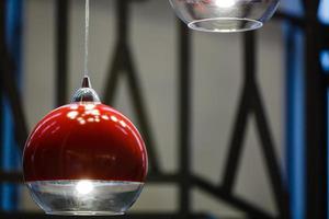 rood hangende lamp foto