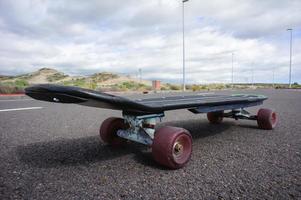 skateboarden op de weg foto