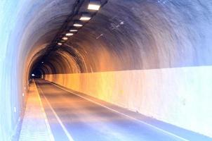 visie van een tunnel foto