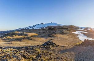 panoramisch visie van snaefellsjokull vulkaan over- de snaefells schiereiland Aan IJsland in zomer gedurende dag foto