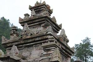 gedong songo tempel foto's genomen van meerdere verschillend hoeken. oude en wijnoogst gebouw foto's. foto