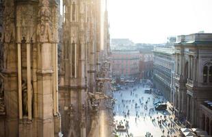 op het dak van duomo kathedraal, Milaan, Italië foto