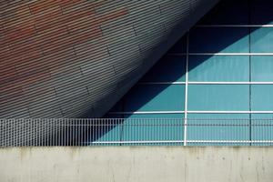 london, uk, 2020 - modern aquatisch centrumgebouw foto